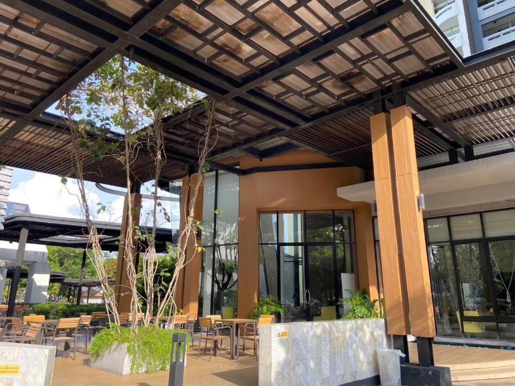 Dluxx Thammasat Hotel Патум Тани Екстериор снимка